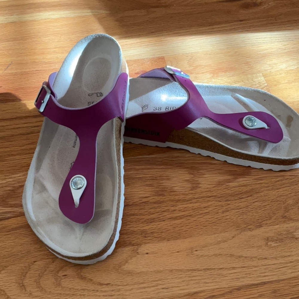Birkenstock Gizeh Fuchsia Sandals